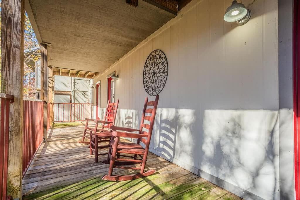 Sasquatch Lodge E Sleeps 13 Гатлінбург Екстер'єр фото