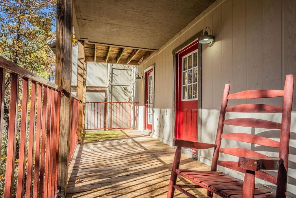 Sasquatch Lodge E Sleeps 13 Гатлінбург Екстер'єр фото
