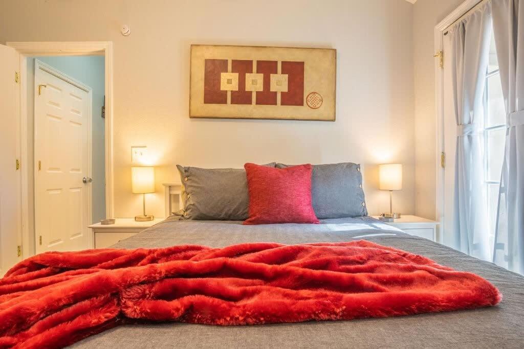 Sasquatch Lodge E Sleeps 13 Гатлінбург Екстер'єр фото
